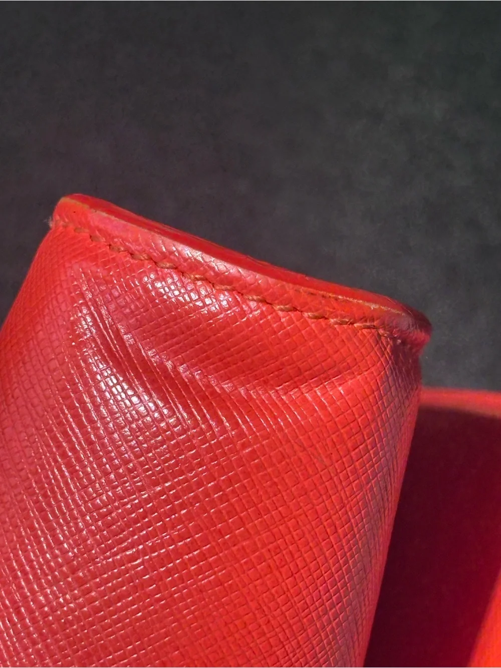 Salvatore Ferragamo 10 signature